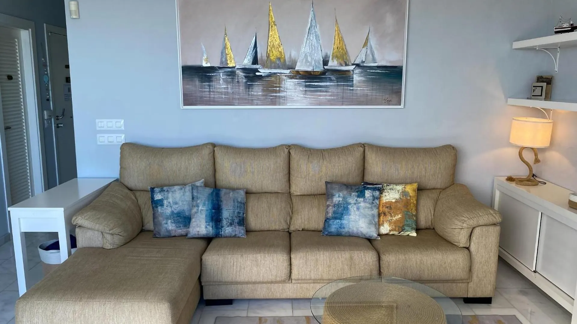 La Mar Loft Apartment With Hot Tub Puertito de Guimar Holiday home