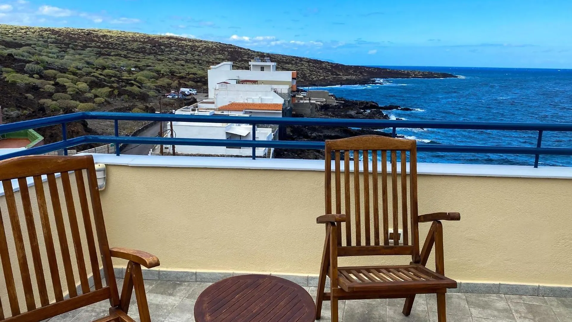 Holiday home La Mar Loft Apartment With Hot Tub Puertito de Guimar Spain