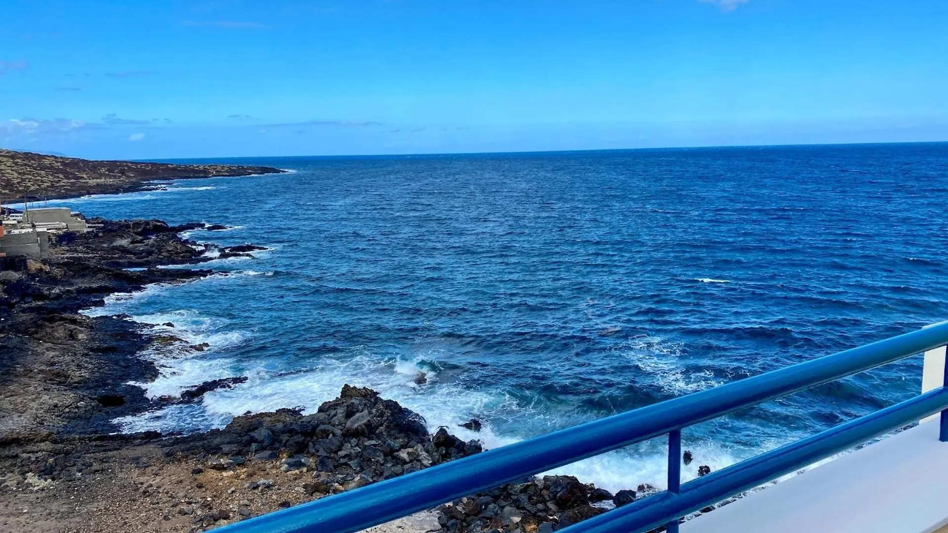 Holiday home La Mar Loft Apartment With Hot Tub Puertito de Guimar
