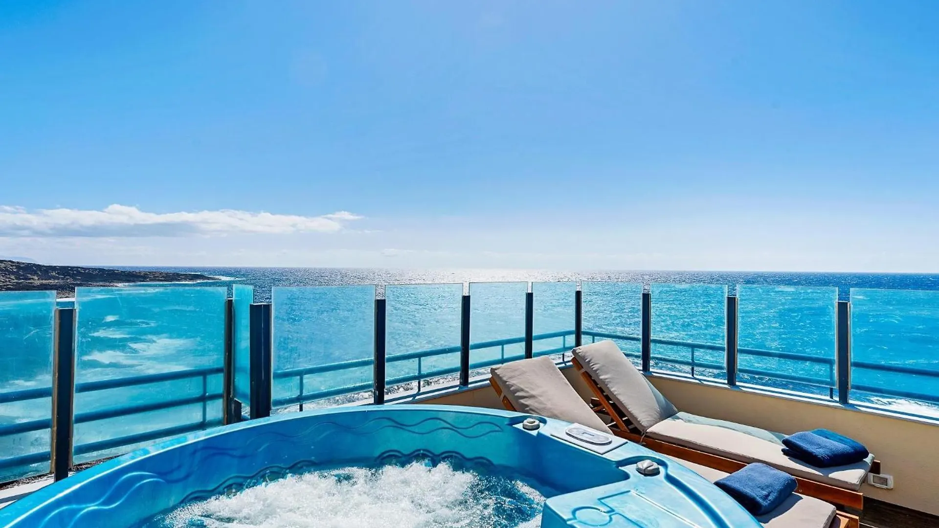La Mar Loft Apartment With Hot Tub Puertito de Guimar 0*,  Spain