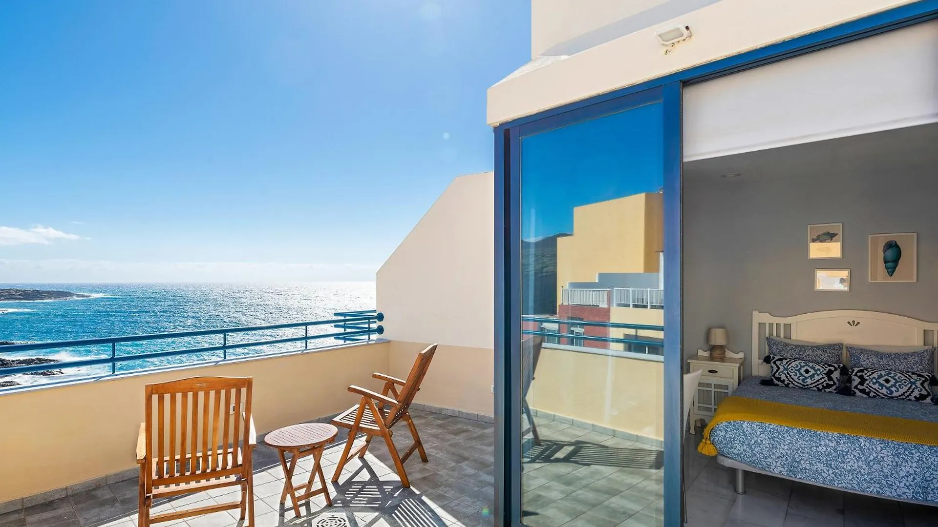 Holiday home La Mar Loft Apartment With Hot Tub Puertito de Guimar