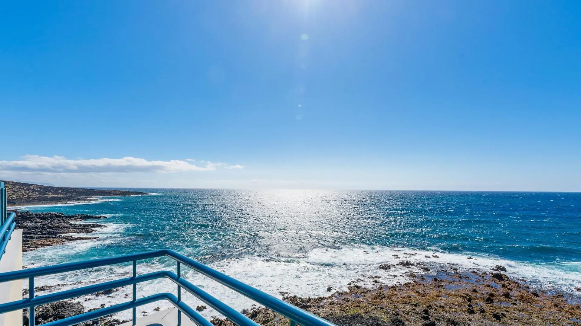 La Mar Loft Apartment With Hot Tub Puertito de Guimar 0*,  Spain